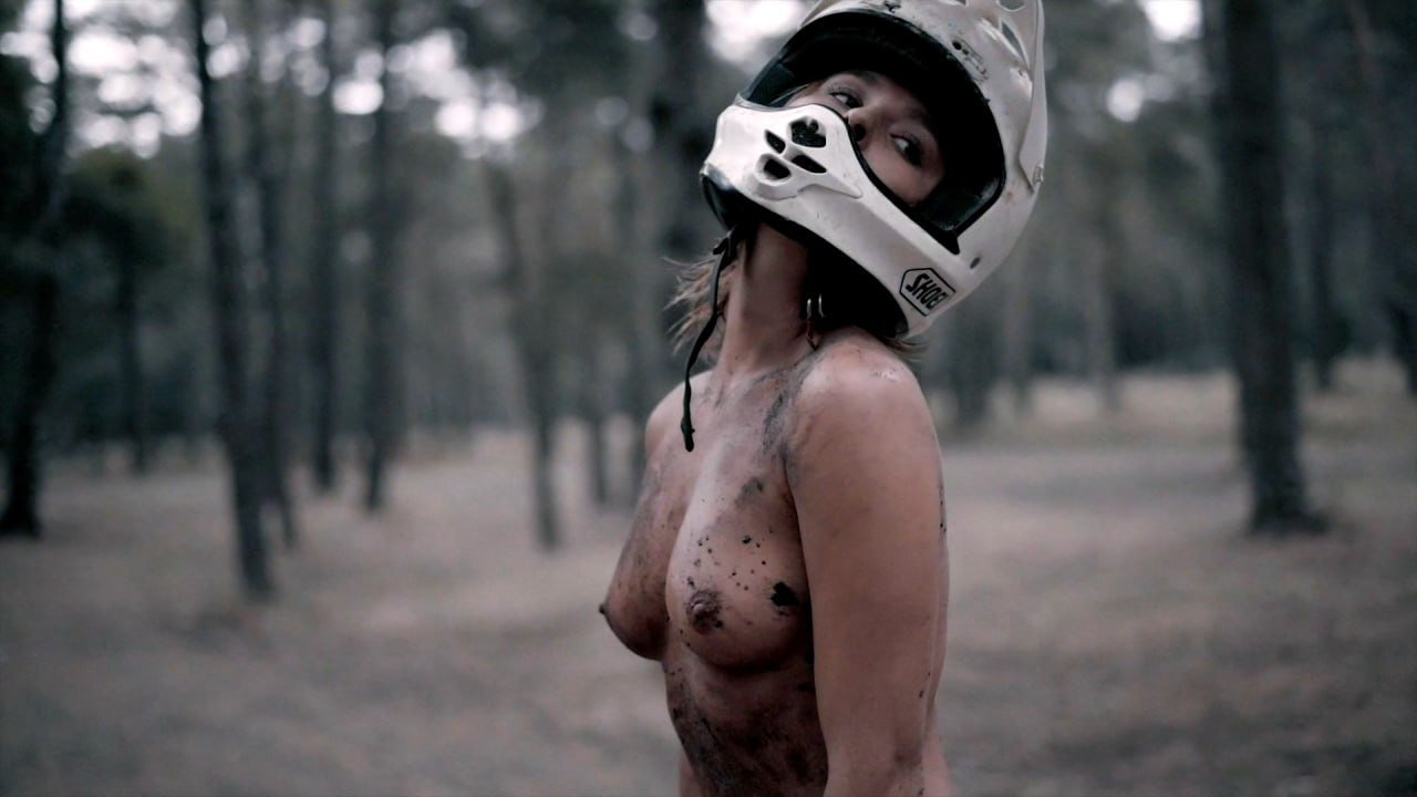 Marisa Papen 🏍 12/2024