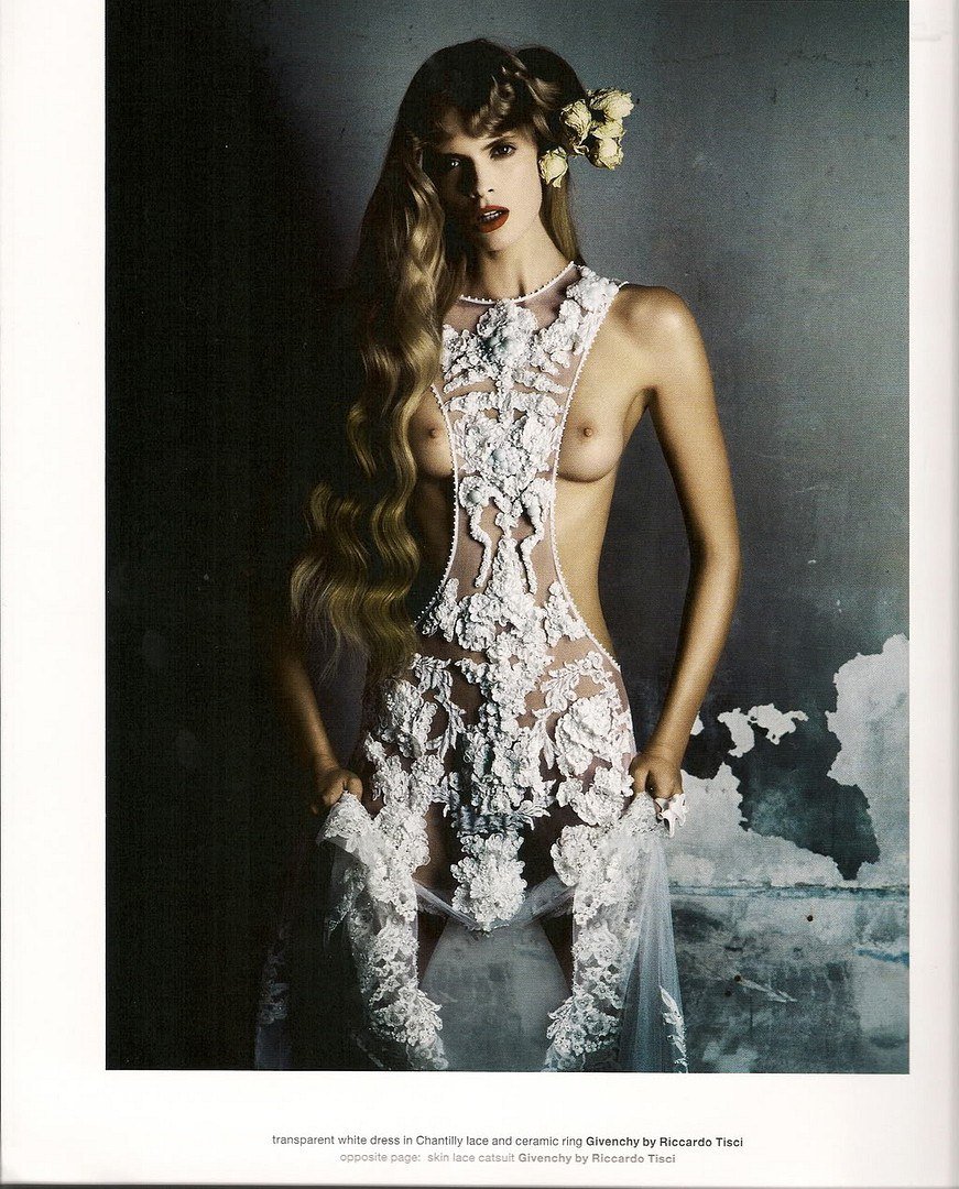 Julia Stegner ❤️ 01/2025