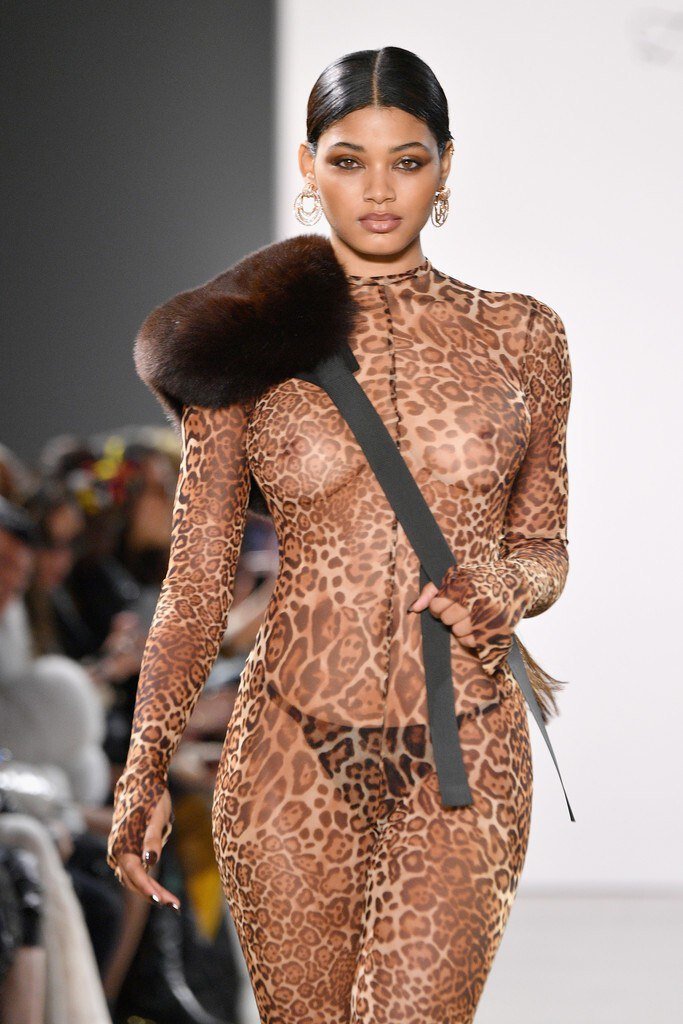 Danielle Herrington 🔥 03/2025