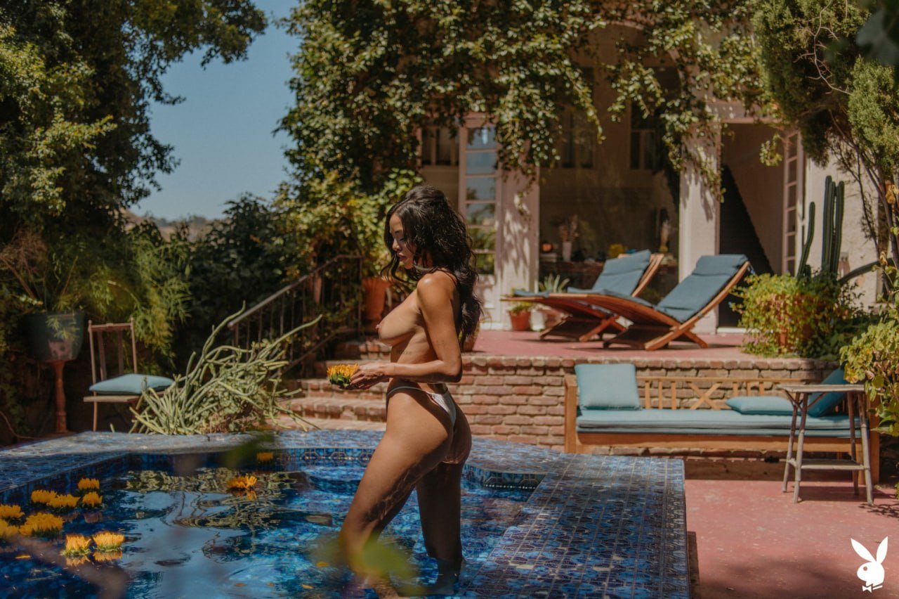 Lily Andrews 💋 08/2025